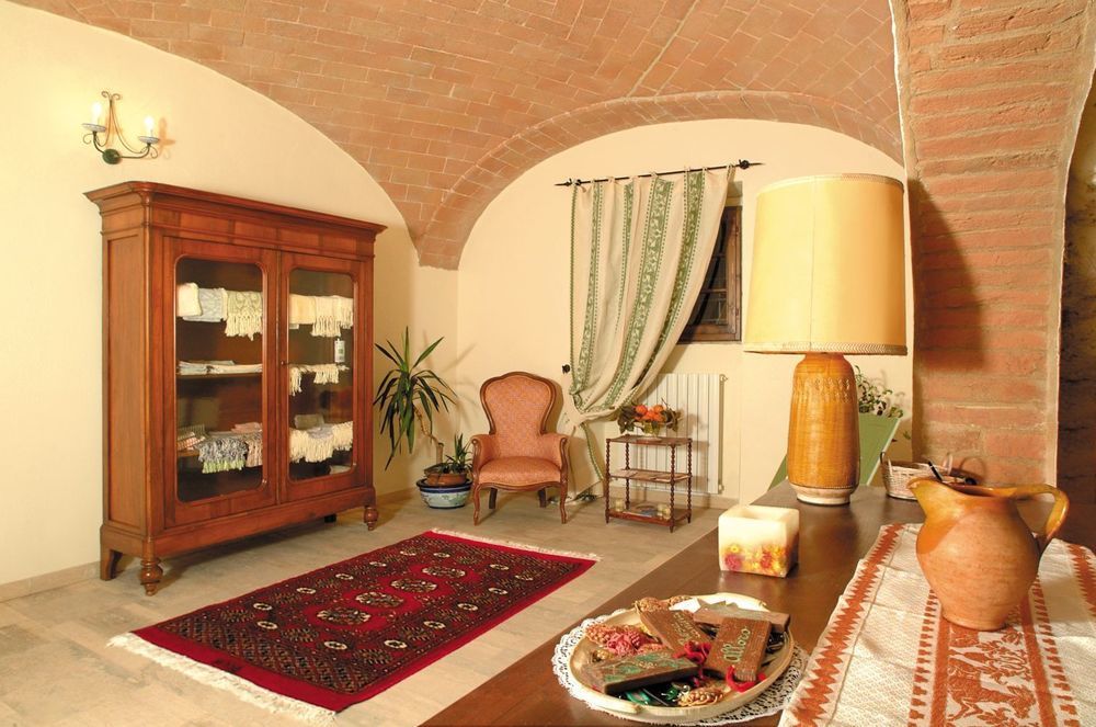 Agriturismo Tenuta Armaiolo Rapolano Terme Exteriör bild