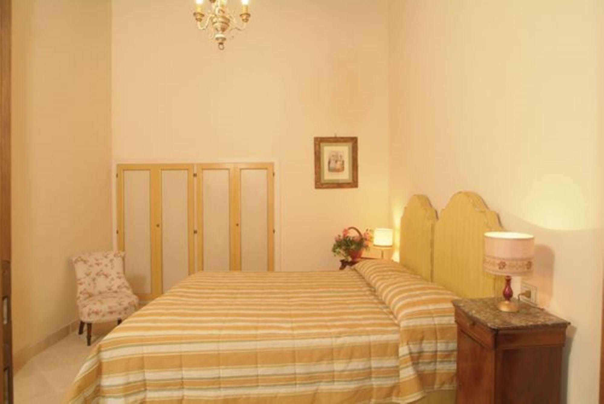 Agriturismo Tenuta Armaiolo Rapolano Terme Exteriör bild